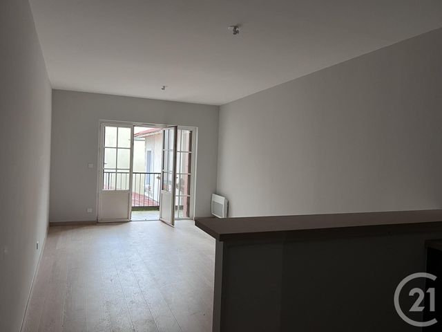 Appartement T1 à louer - 1 pièce - 36.96 m2 - FOIX - 09 - MIDI-PYRENEES - Century 21 L'Agence